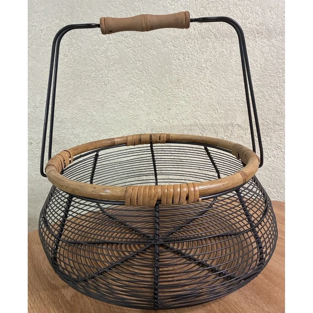Vintage Wire‎ Basket French Style Bamboo Edge Wood Handle Eggs Fruit Vegetables